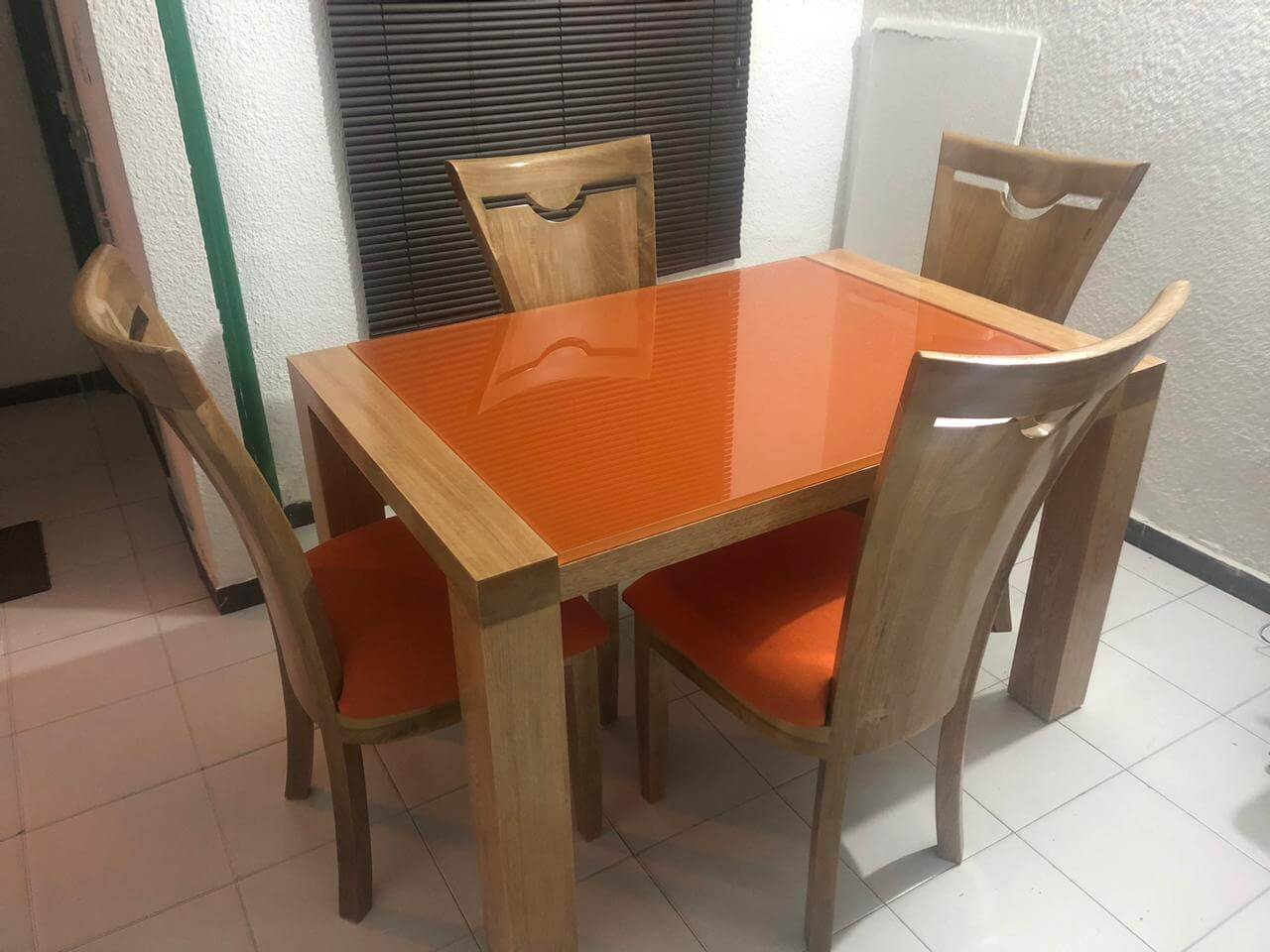 Comedor moderno de madera
